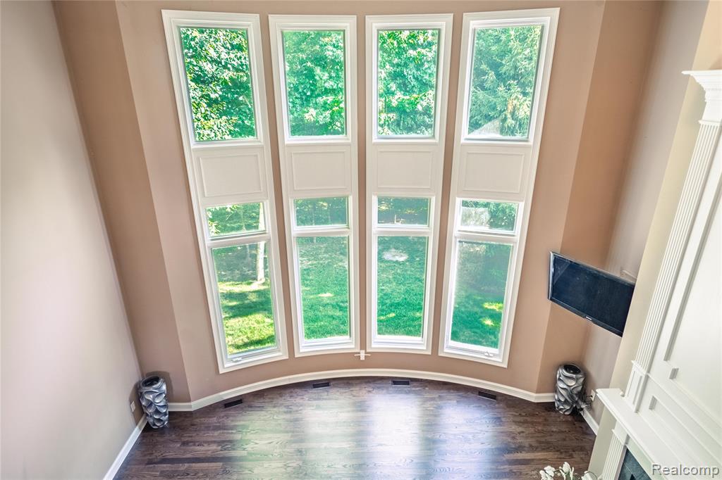 4575 Forest Edge Lane N, West Bloomfield, MI 48323 — Photo 33