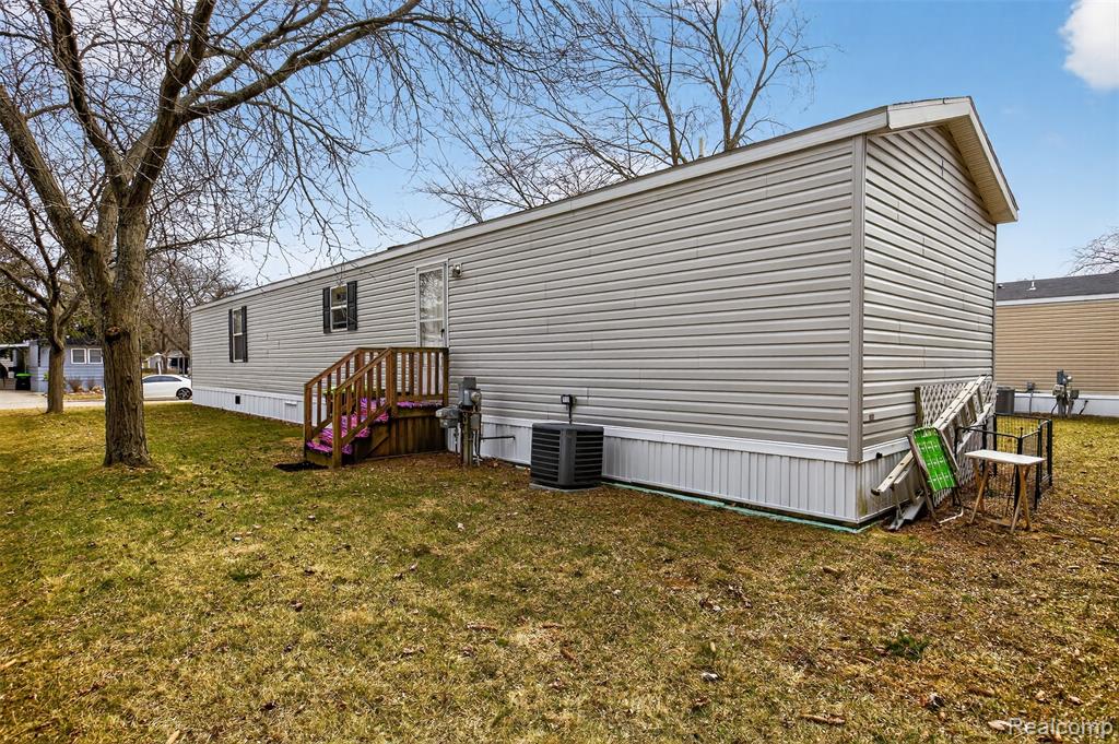 4567 Ashwood, Saginaw, MI 48603 — Photo 21