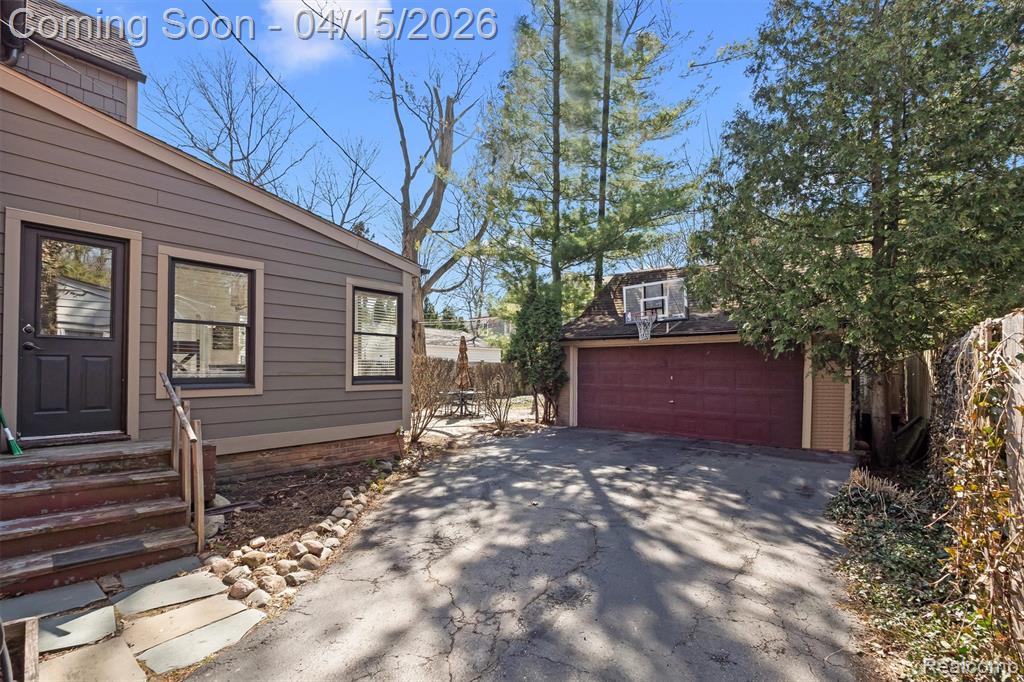 615 Kimberly Street, Birmingham, MI 48009 — Photo 24