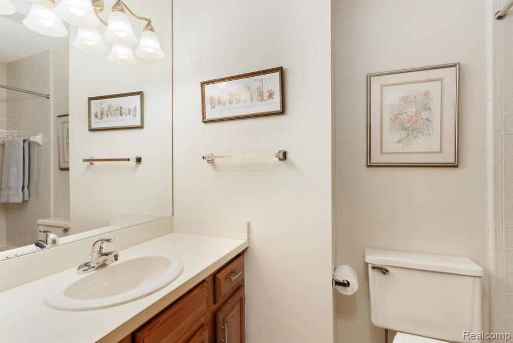 37779 SIENA Drive, Farmington Hills, MI 48331 — Photo 28