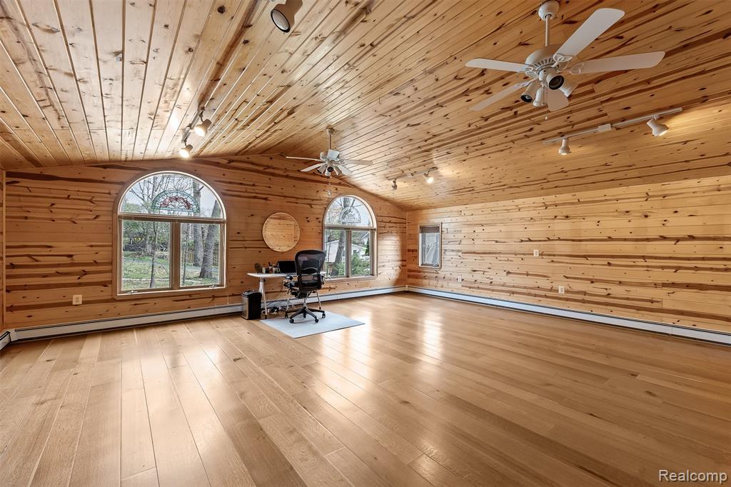 2745 Lari Court, West Bloomfield, MI 48324 — Photo 12