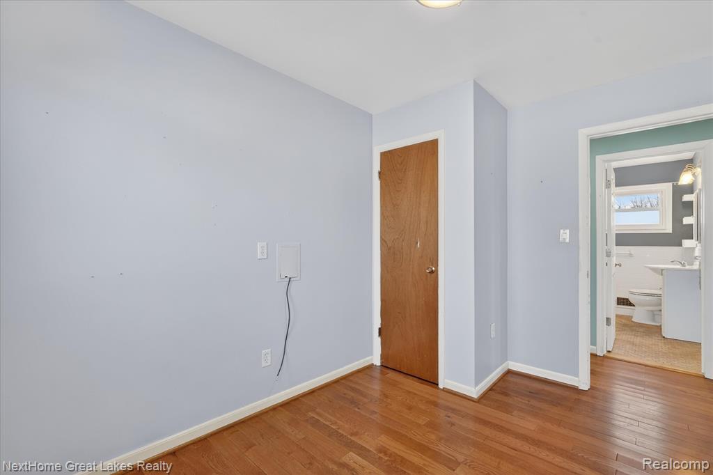 819 Southwood Drive, Fenton, MI 48430 — Photo 14