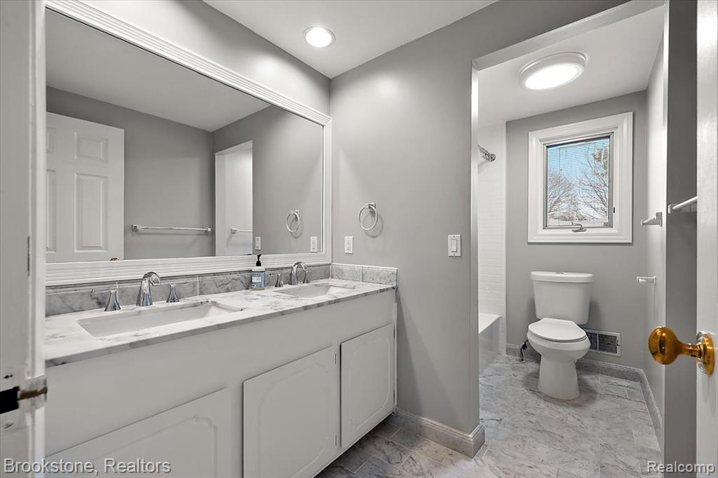 5138 Hale Drive, Troy, MI 48085 — Photo 34