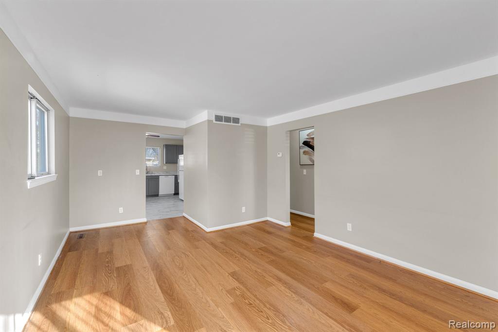4475 Ziegler Street, Dearborn Heights, MI 48125 — Photo 5