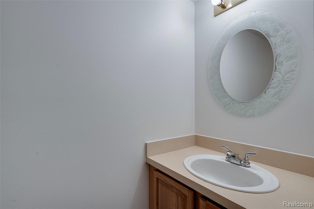 44981 Coachman Court, Canton, MI 48187 — Photo 16