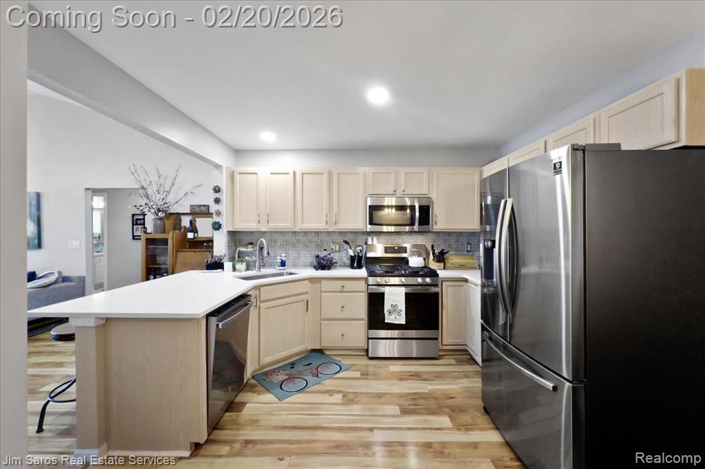 7 Canfield Circle, Dearborn Heights, MI 48127 — Photo 11