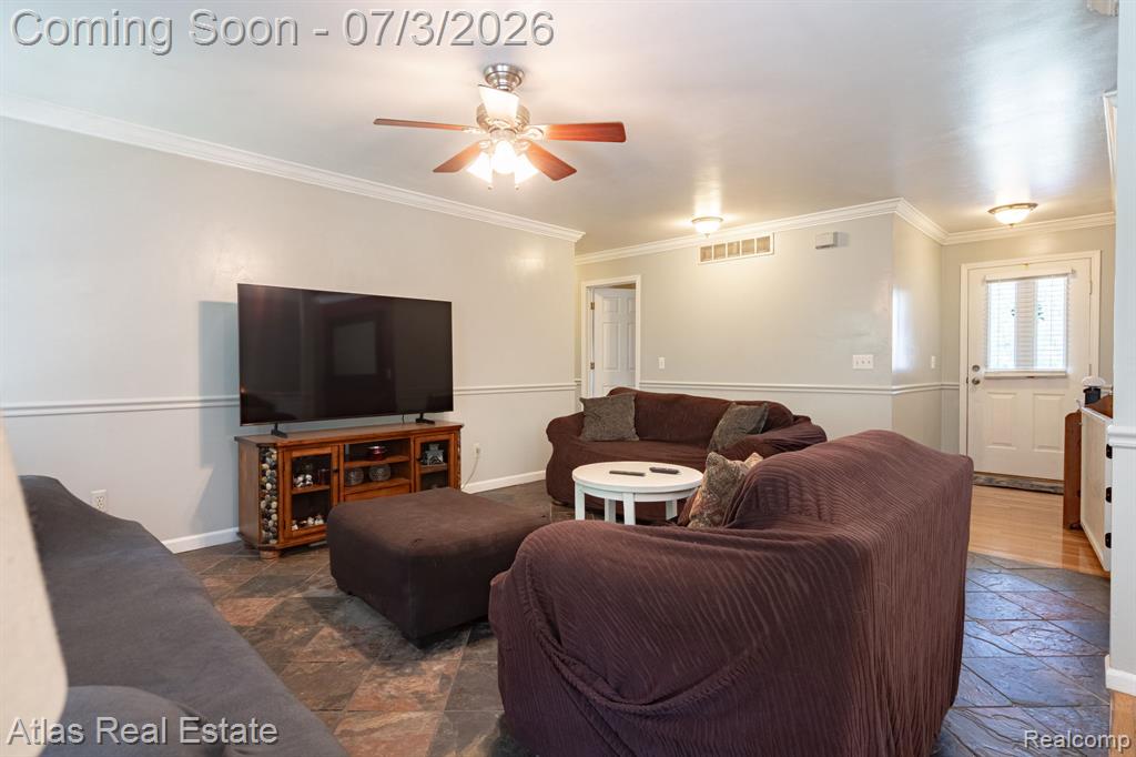 16166 Whitehead Drive, Linden, MI 48451 — Photo 9
