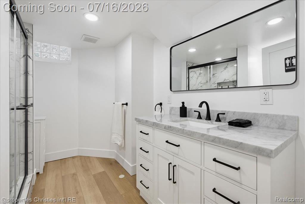 26642 York Road, Huntington Woods, MI — Photo 41