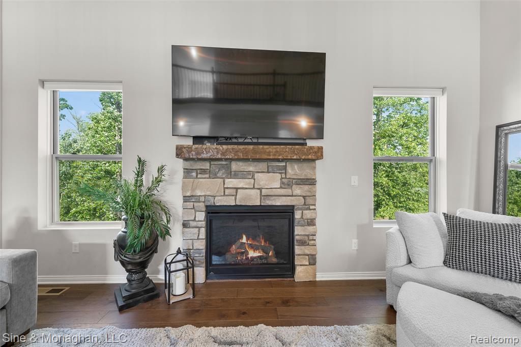 5401 Aberdeen Court, Clarkston, MI 48348 — Photo 11