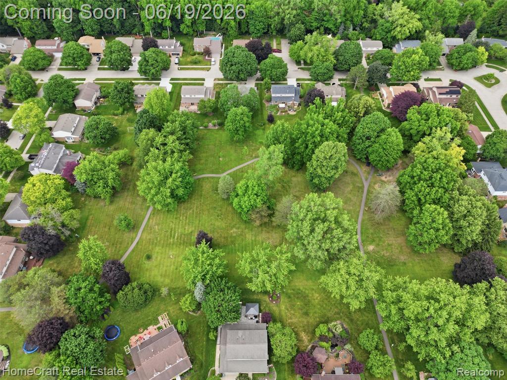 8829 WOODBERRY Road, Plymouth, MI 48170 — Photo 28