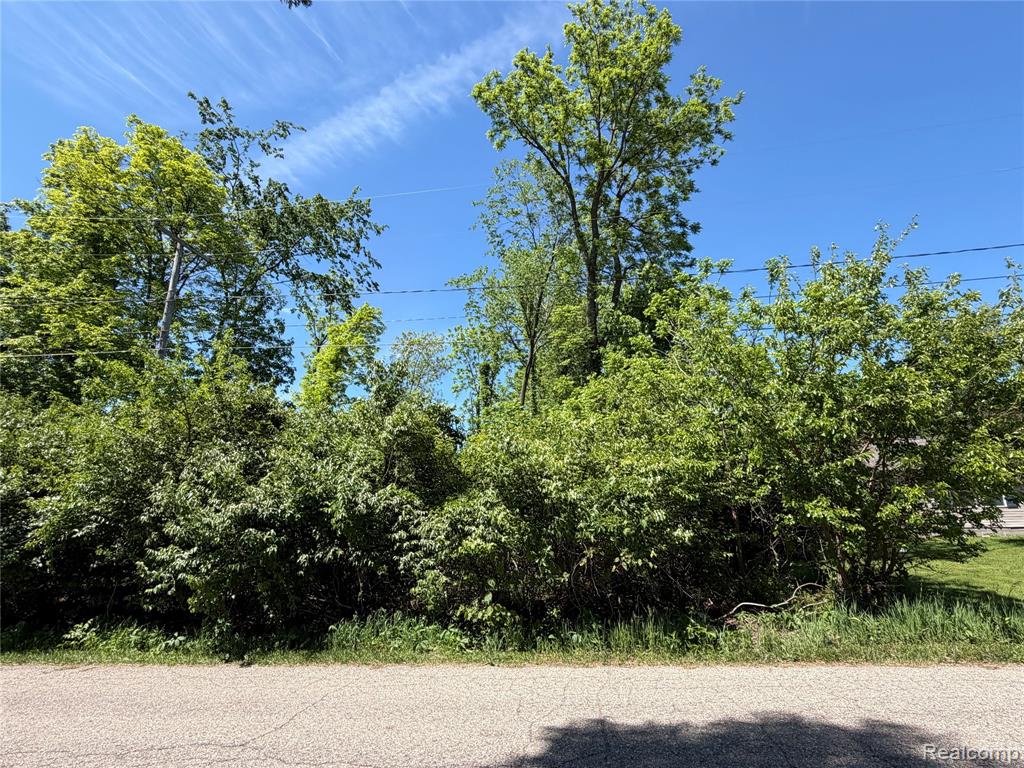 V/L Claremont Circle, Brooklyn, MI 49230 — front exterior