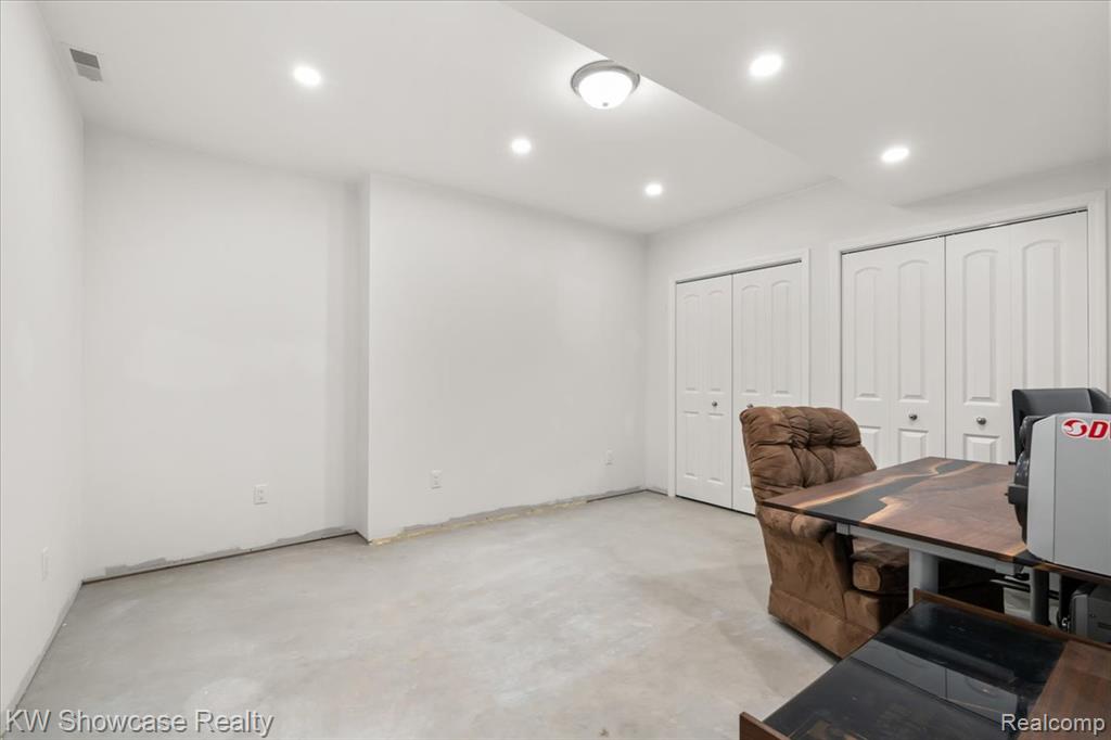 41775 Steinbeck Glen, Novi, MI 48377 — Photo 34