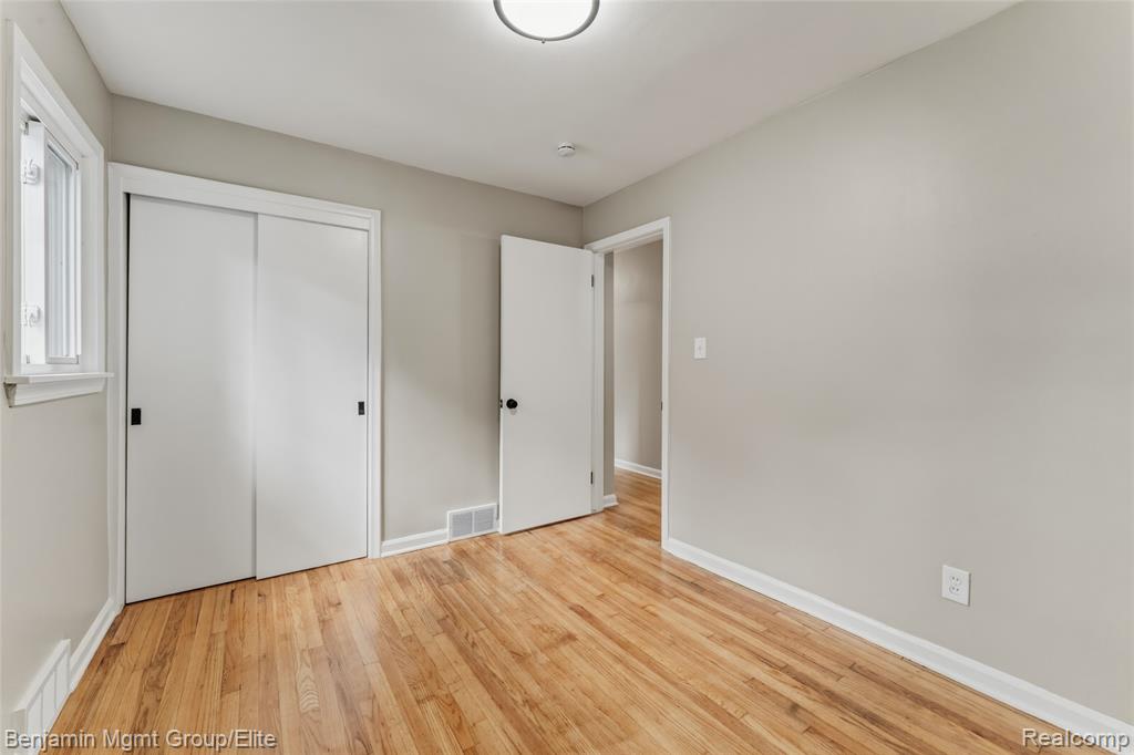 22584 Marine Avenue, Eastpointe, MI 48021 — Photo 16