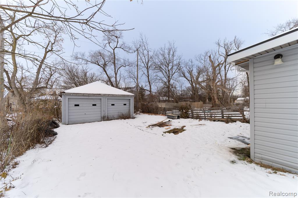 8863 Vaughan Street, Detroit, MI 48228 — Photo 12