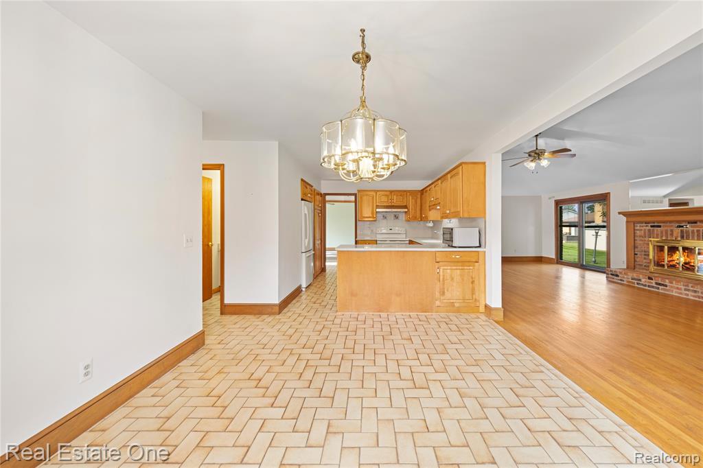 40444 La Grange Drive, Sterling Heights, MI 48313 — Photo 29