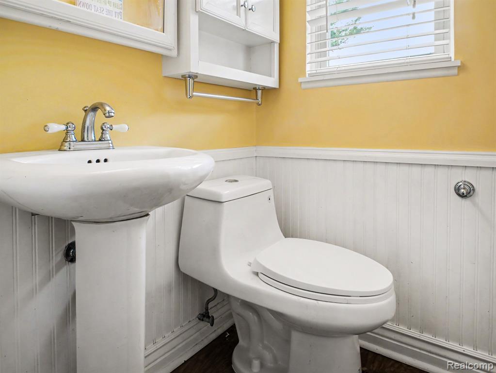 428 Carrie Drive, Flushing, MI 48433 — Photo 8
