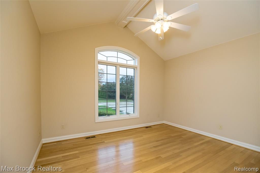 52221 Chickadee, Shelby Twp, MI 48315 — Photo 35