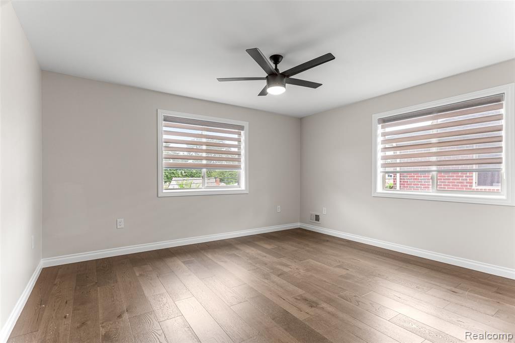6735 Norborne Avenue, Dearborn, MI 48127 — Photo 28