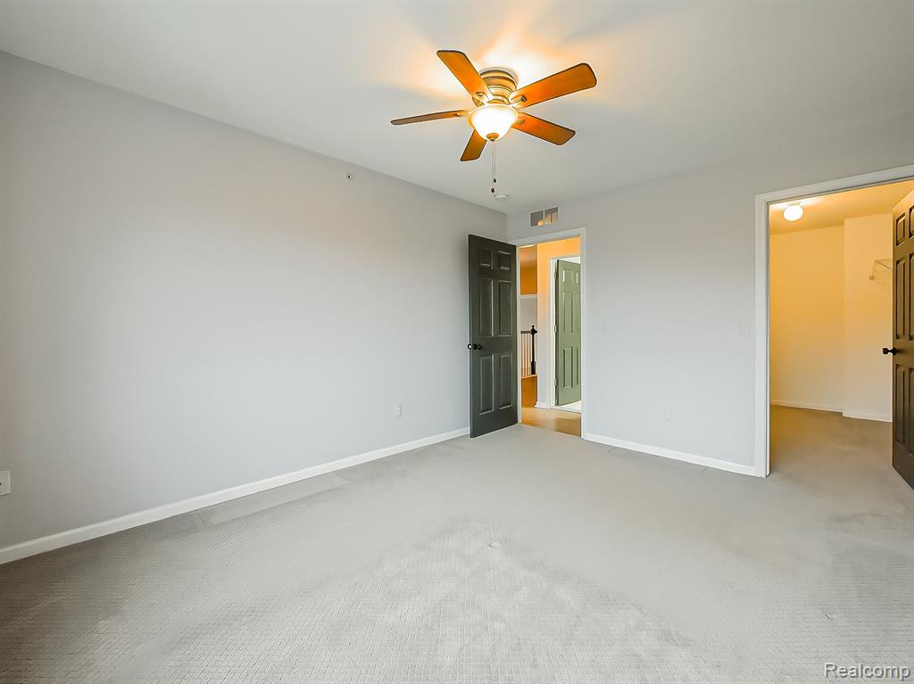 406 Old Pine Way, Walled Lake, MI 48390 — Photo 16