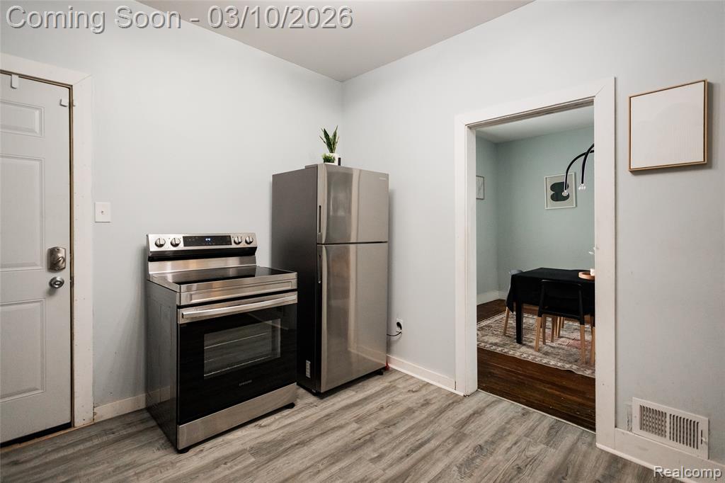 2547 Sheridan Street, Detroit, MI 48214 — Photo 20