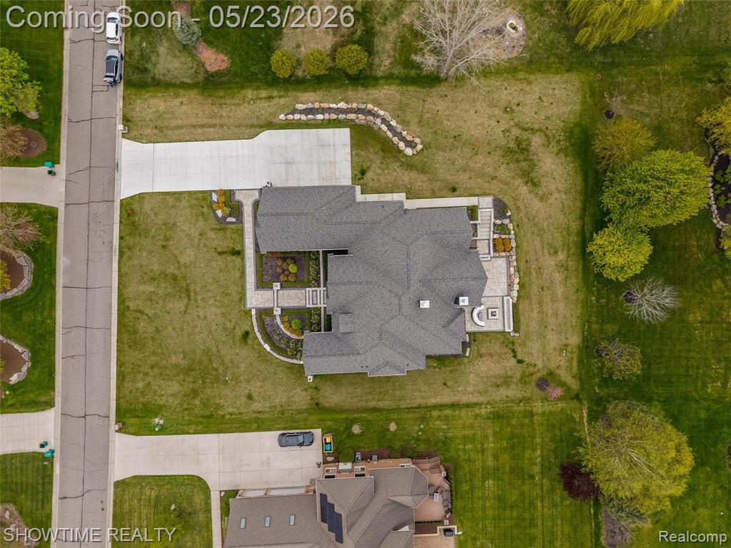 4805 Woodland Hills Drive, Rochester, MI 48306 — Photo 71