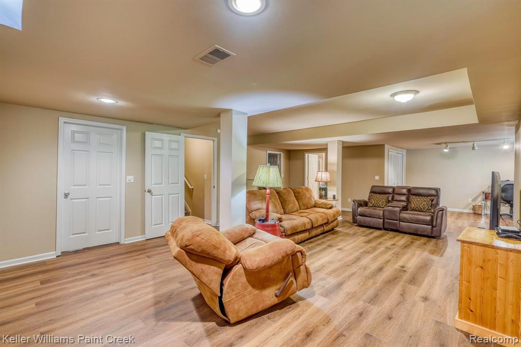 6454 HERON PARK Way, Clarkston, MI — Photo 38