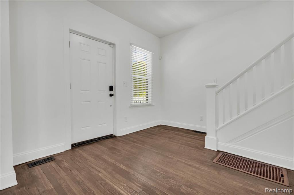 2509 Beals Street, Detroit, MI 48214 — Photo 6