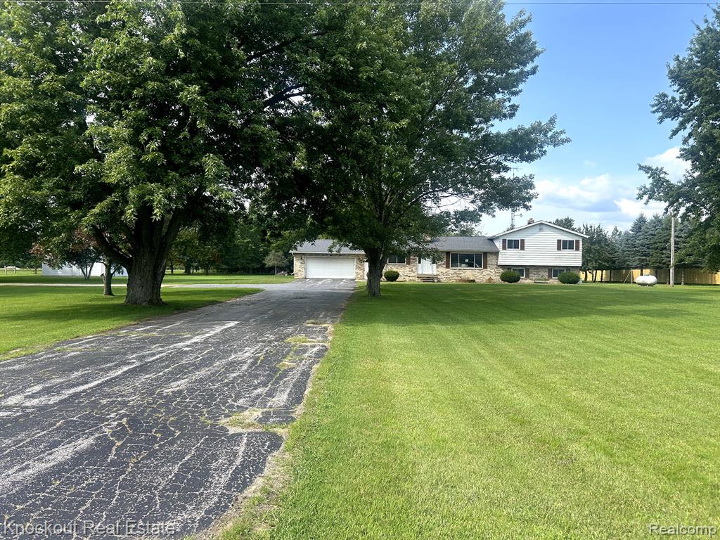 6220 MILLINGTON Road, Millington, MI 48746 — front exterior