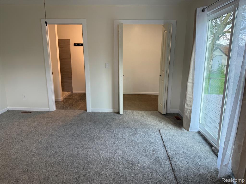 106 E Hopkins Avenue, Pontiac, MI 48340 — Photo 19