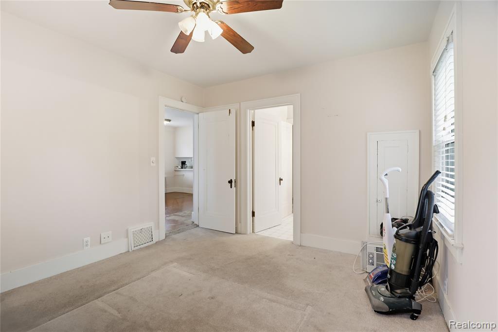 3317 Cheyenne Avenue, Burton, MI 48529 — Photo 13