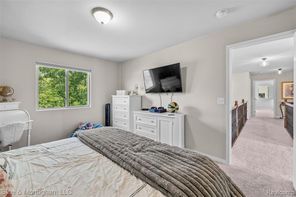 5401 Aberdeen Court, Clarkston, MI 48348 — Photo 26