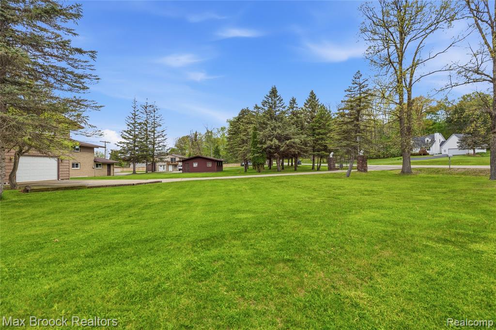 1392 Maple Grove Road, Lapeer, MI 48446 — Photo 46