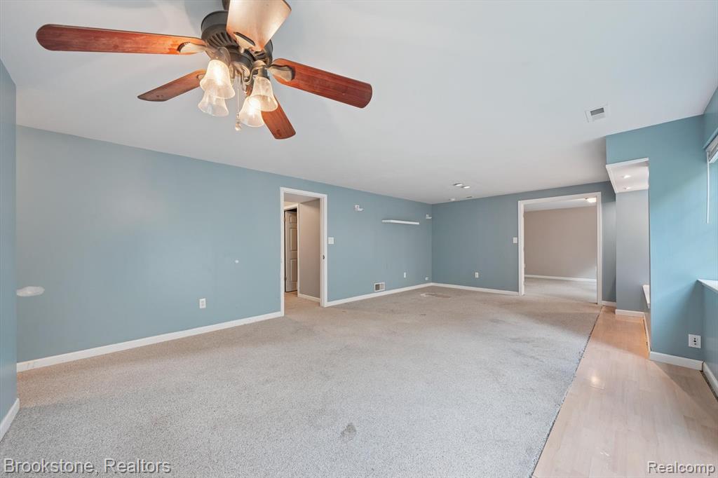 9088 Posey Drive, Whitmore Lake, MI 48189 — Photo 36