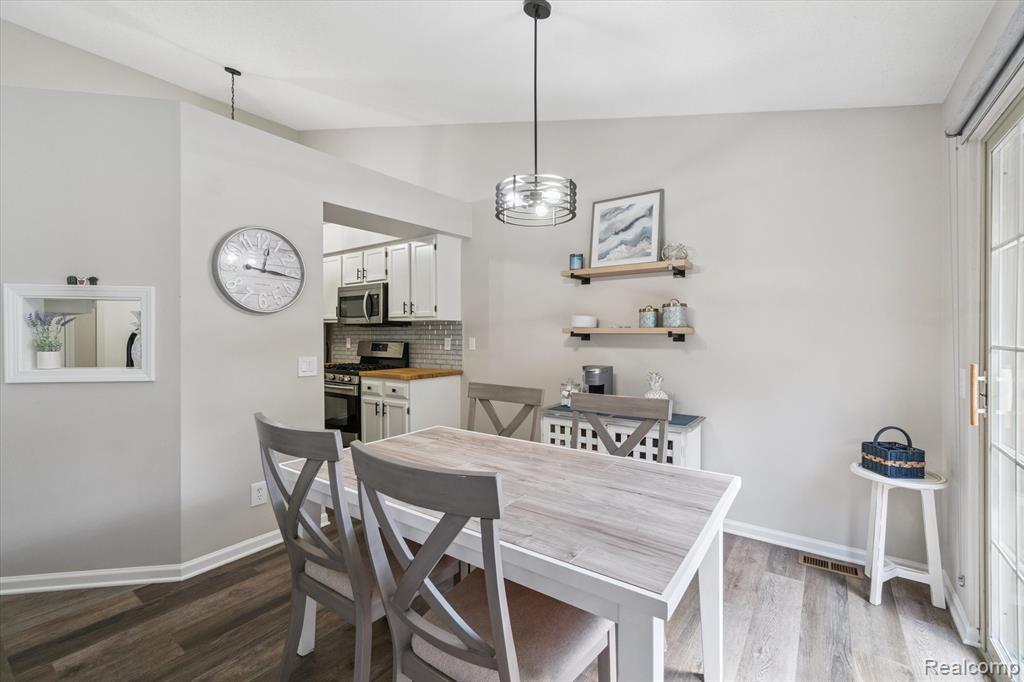 22185 Quail Run Circle, 3, South Lyon, MI 48178 — Photo 17
