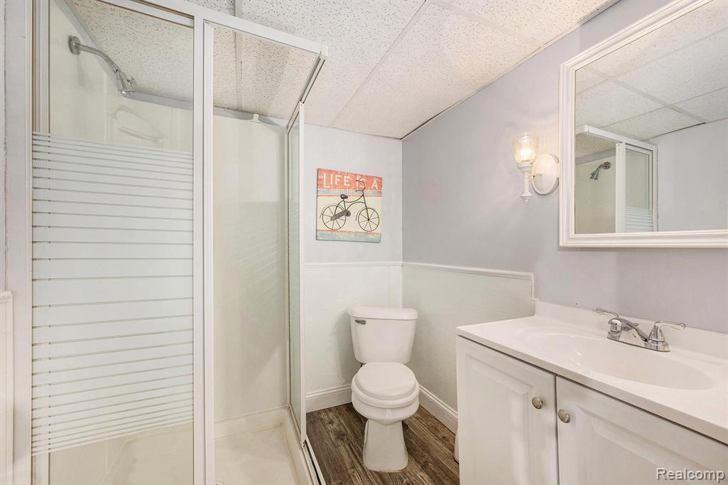 716 Gertrude Road, Waterford, MI 48328 — Photo 21