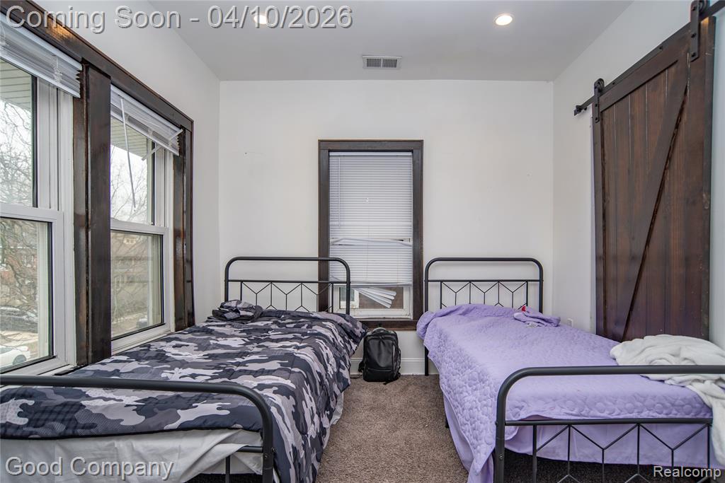 30 Lawrence Street, Detroit, MI 48202 — Photo 19