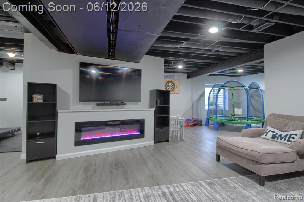 8123 Hudson Drive, Westland, MI — Photo 32