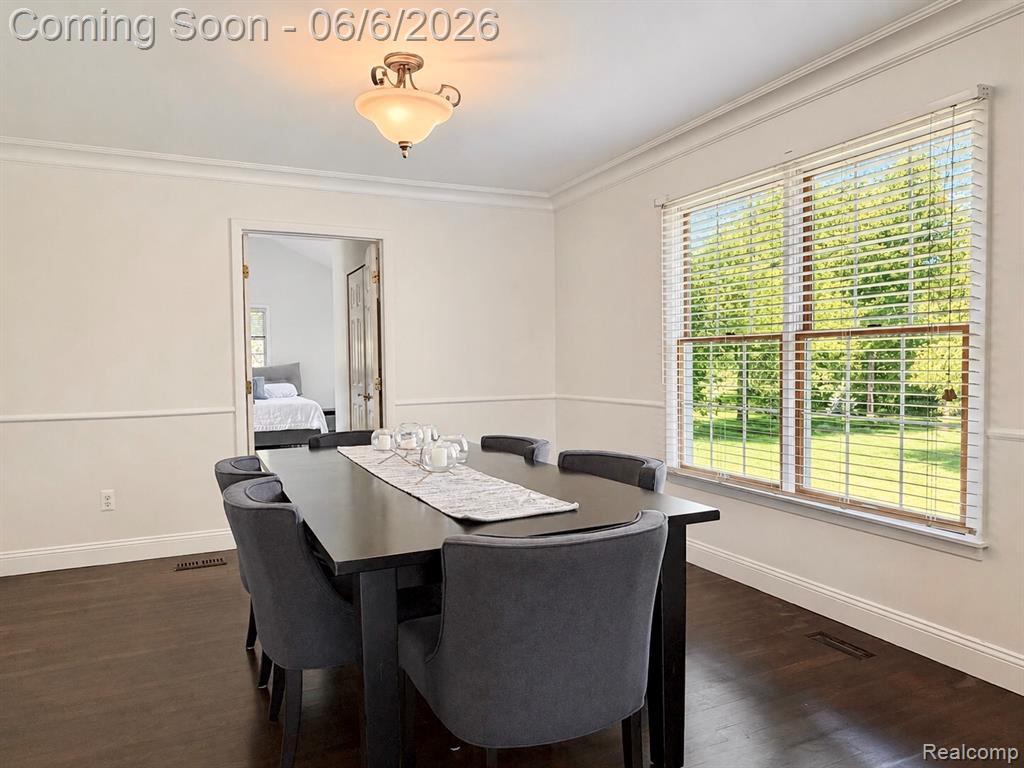5330 Aintree Road, Rochester, MI 48306 — Photo 17