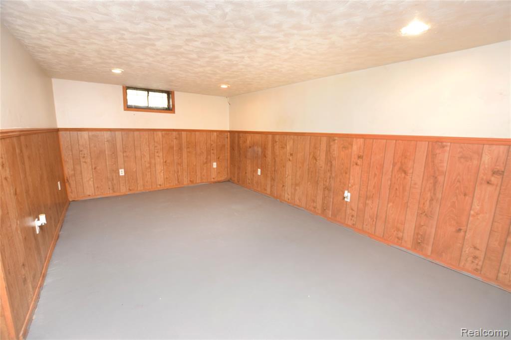 609 W Marengo Avenue, Flint, MI 48505 — Photo 9