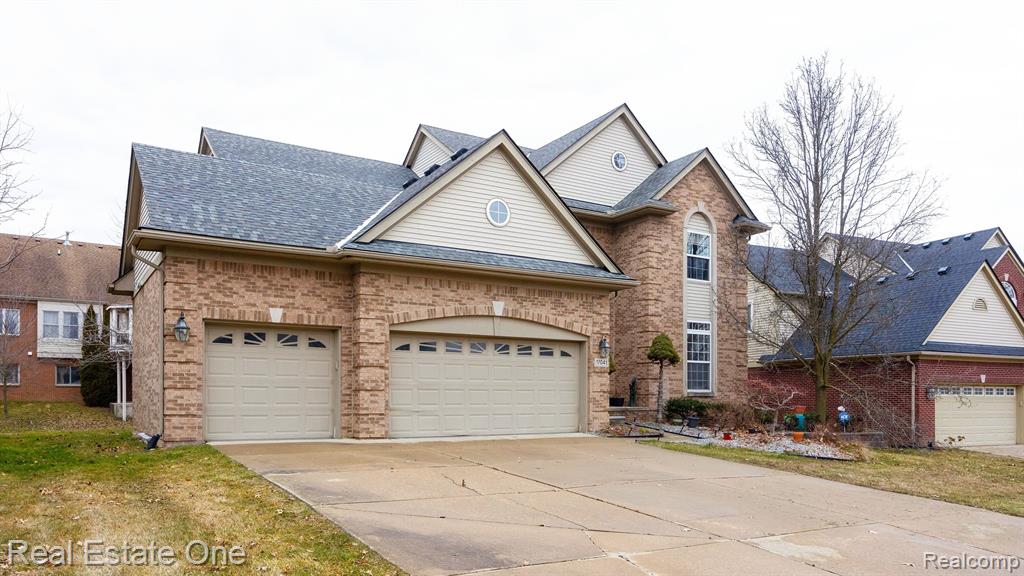 17041 ALGONQUIN Drive, Northville, MI 48168 — Photo 2