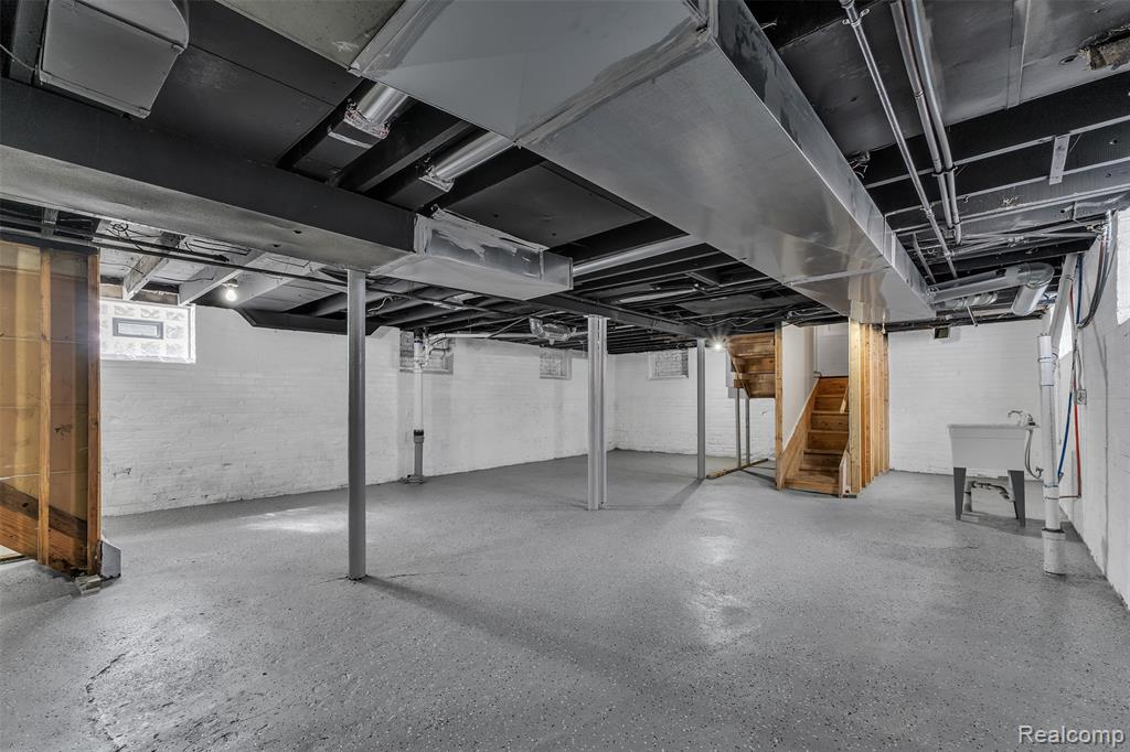 14521 SUSSEX Street, Detroit, MI 48227 — Photo 32