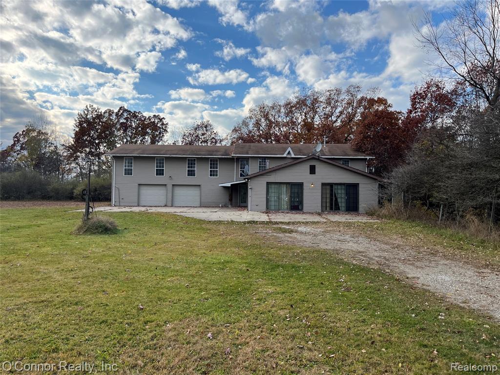 15272 Imlay City Road, Capac, MI 48014 — Photo 2