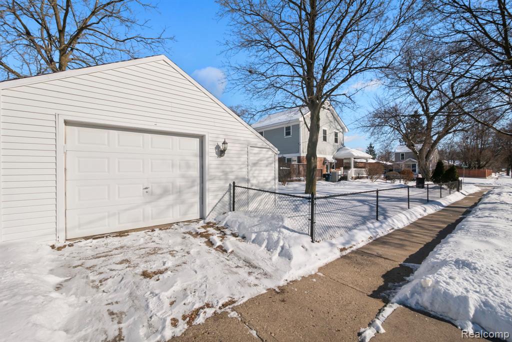 551 Auburn, Plymouth, MI 48170 — Photo 50