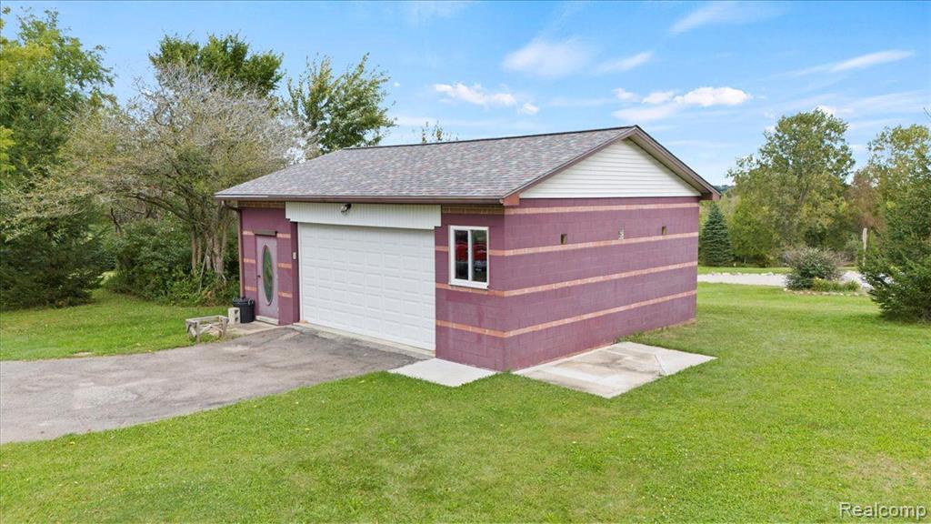 6940 Martin Road, Imlay City, MI 48444 — Photo 10