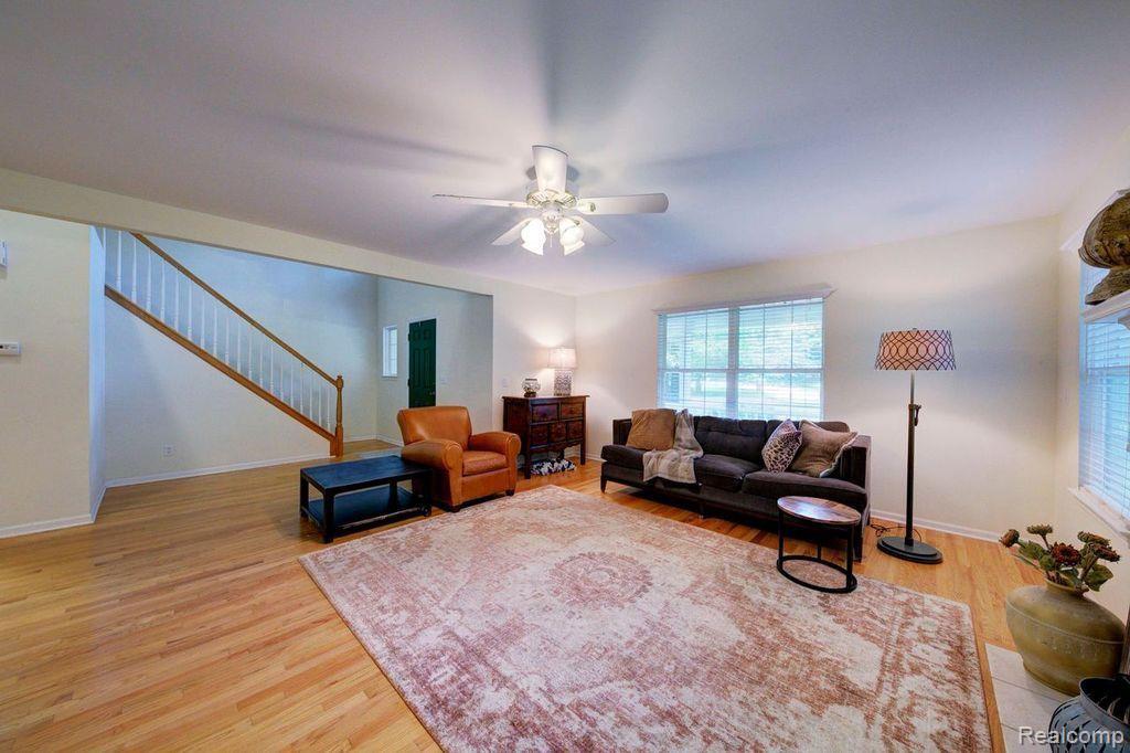 11417 TALL SHADOWS, Pinckney, MI 48169 — Photo 9