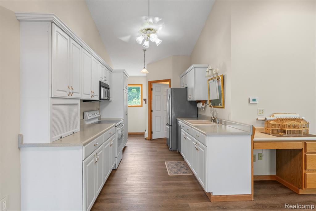 6125 White Sands Drive, Marathon, MI 48464 — Photo 46