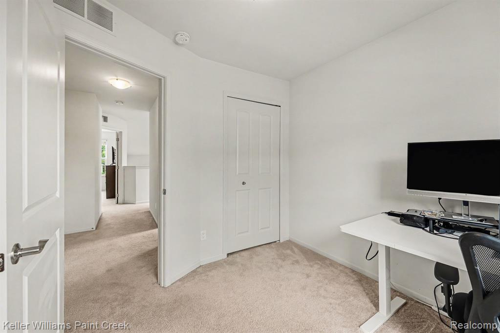 4923 Treeside Lane, Troy, MI 48098 — Photo 15