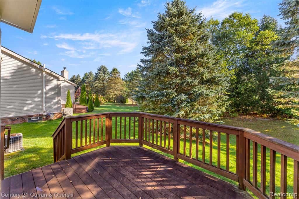 5296 S River Drive S, Commerce Twp, MI 48382 — Photo 30