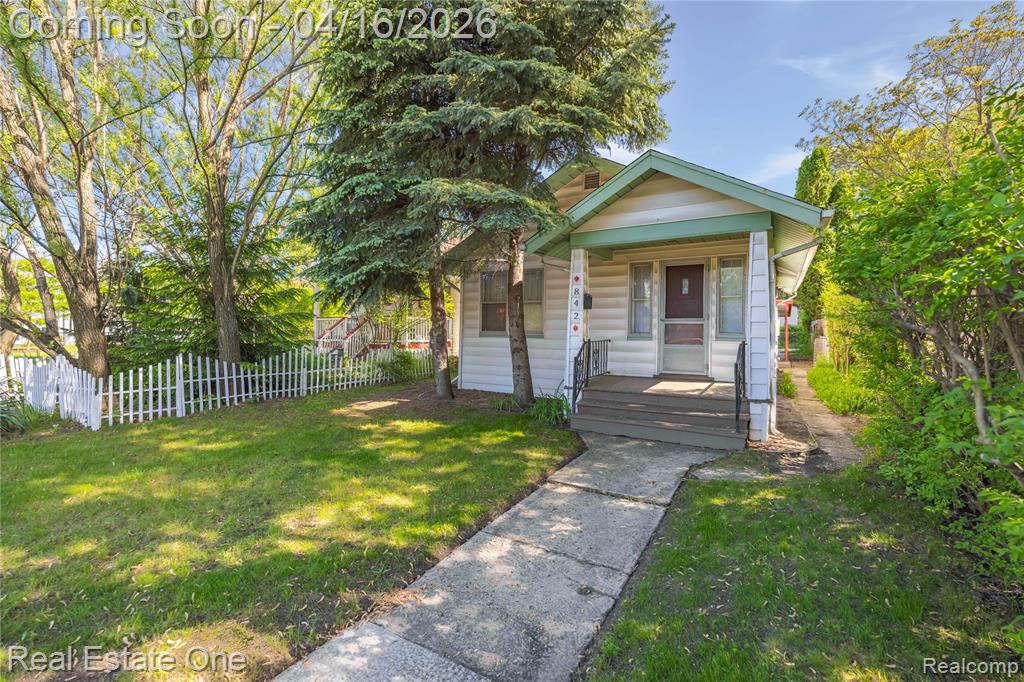 842 E 10 Mile Road, Ferndale, MI 48220 — Photo 2
