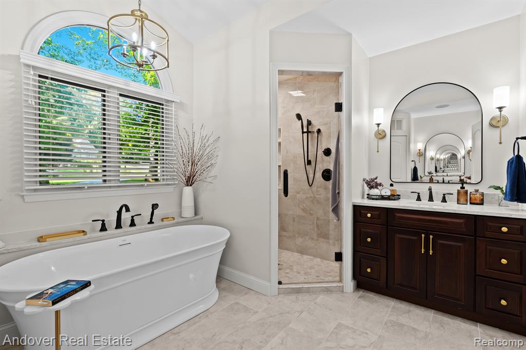 9128 Kelly Lake Drive, Clarkston, MI 48348 — Photo 12
